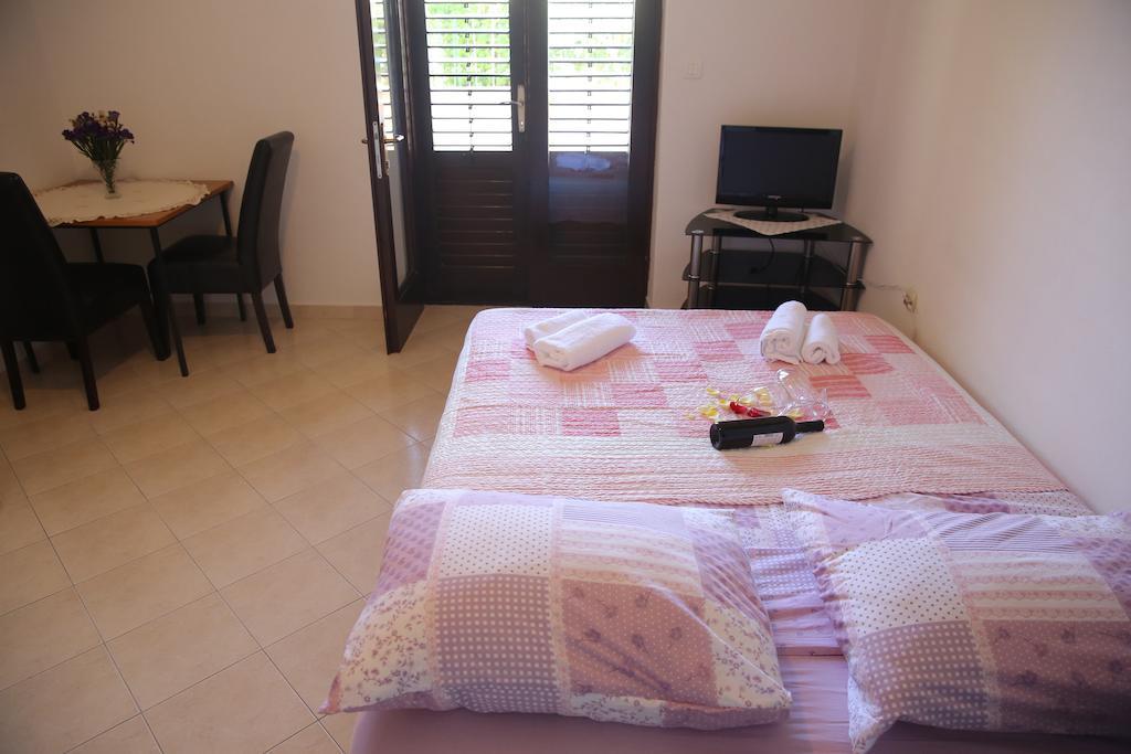 Apartments Vedrana Zadar Eksteriør bilde